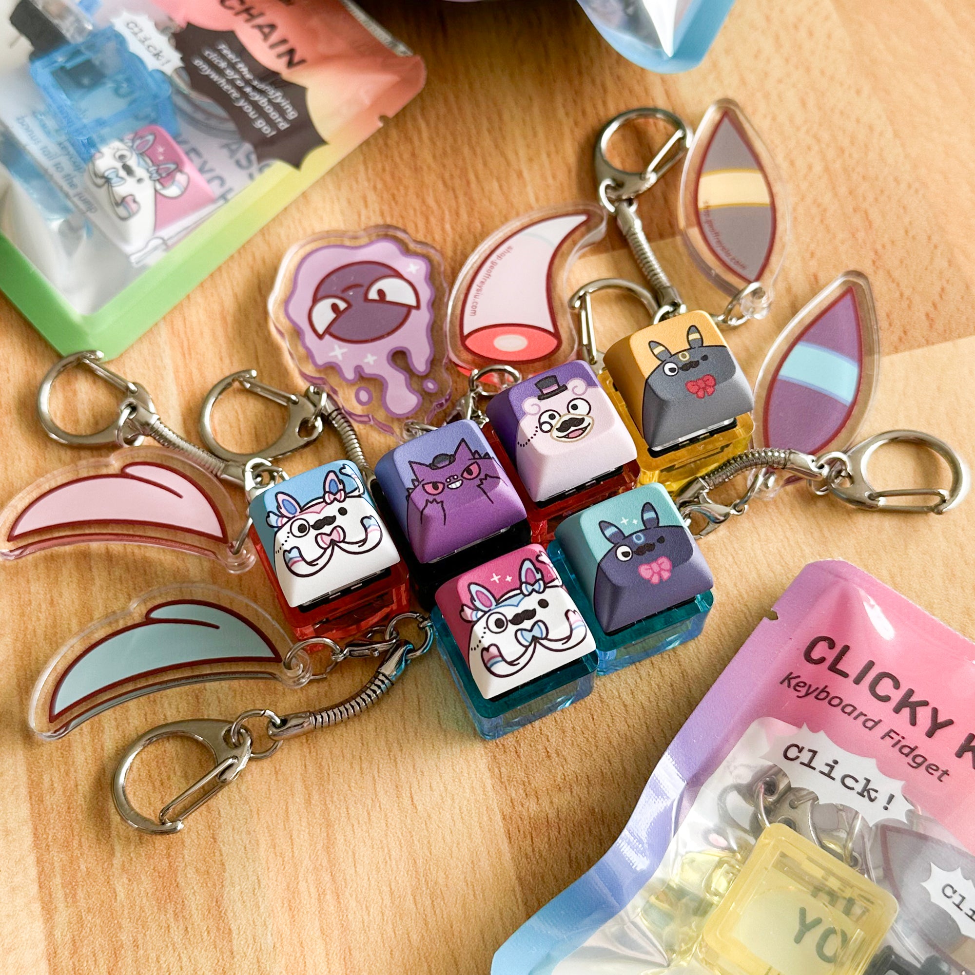 Clicky Keychains Series 3 – Geoffrey Siu Art